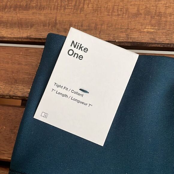 NWT Nike Dri-Fit 7 '' Campus Shorts Navy Women Size XS(FJ1825-454)MSRP$50 - Picture 4 of 9